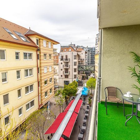 Kazinczy 52 B Apartment Budapest Luaran gambar