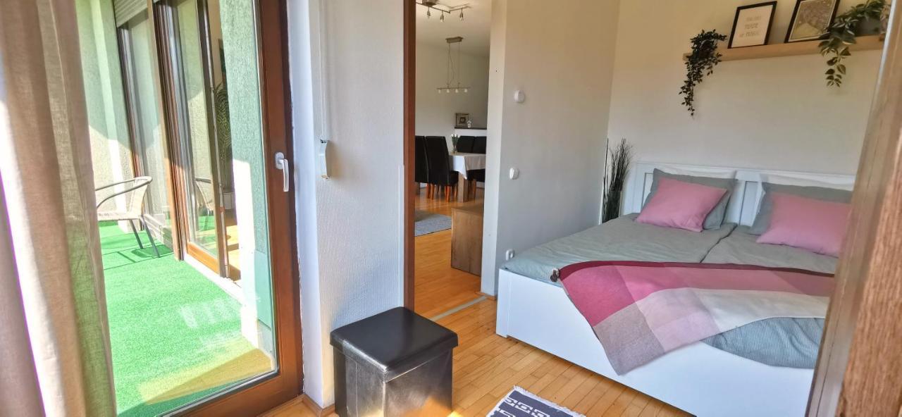 Kazinczy 52 B Apartment Budapest Luaran gambar