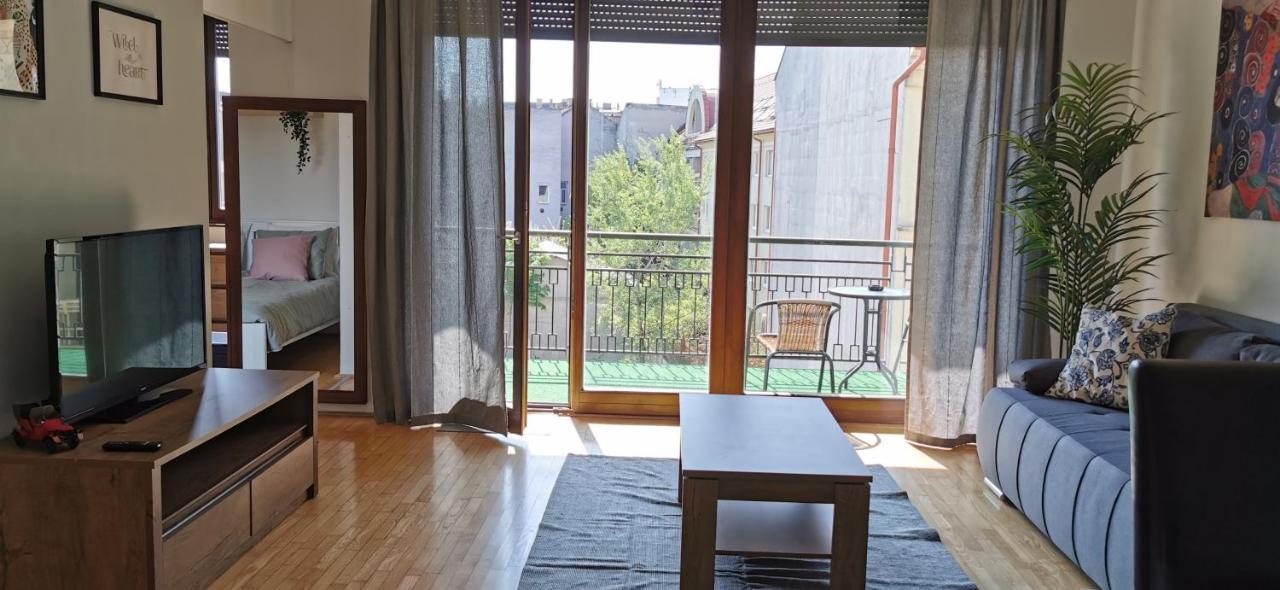 Kazinczy 52 B Apartment Budapest Luaran gambar
