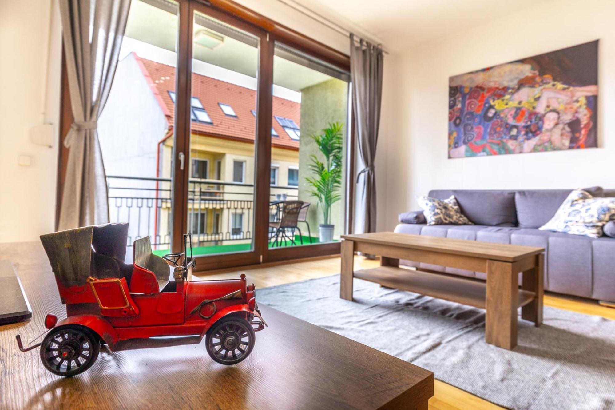 Kazinczy 52 B Apartment Budapest Luaran gambar