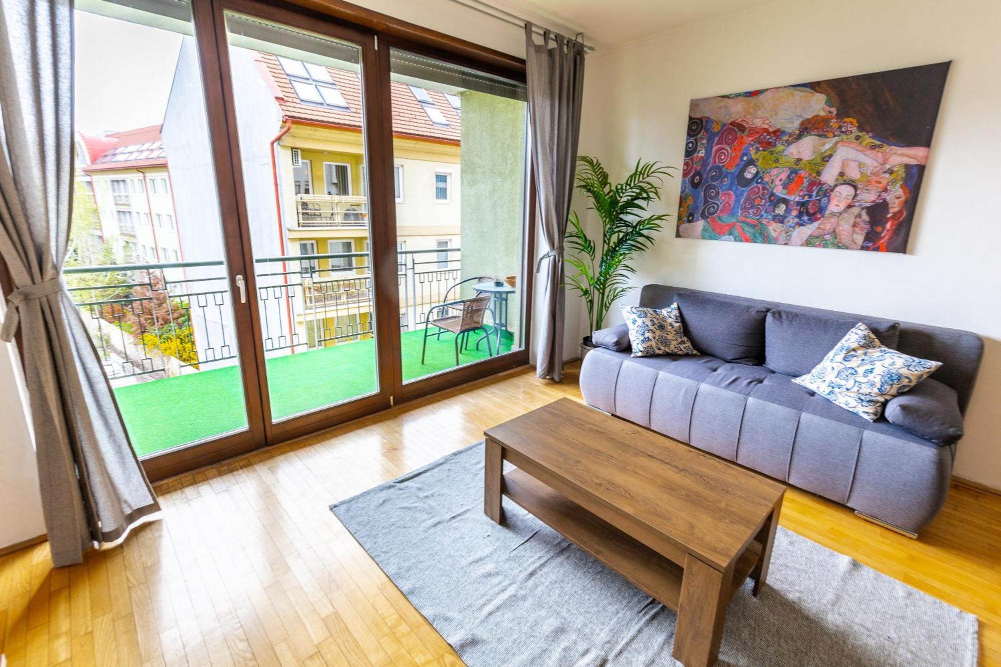Kazinczy 52 B Apartment Budapest Luaran gambar